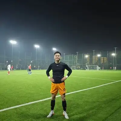 潘宏